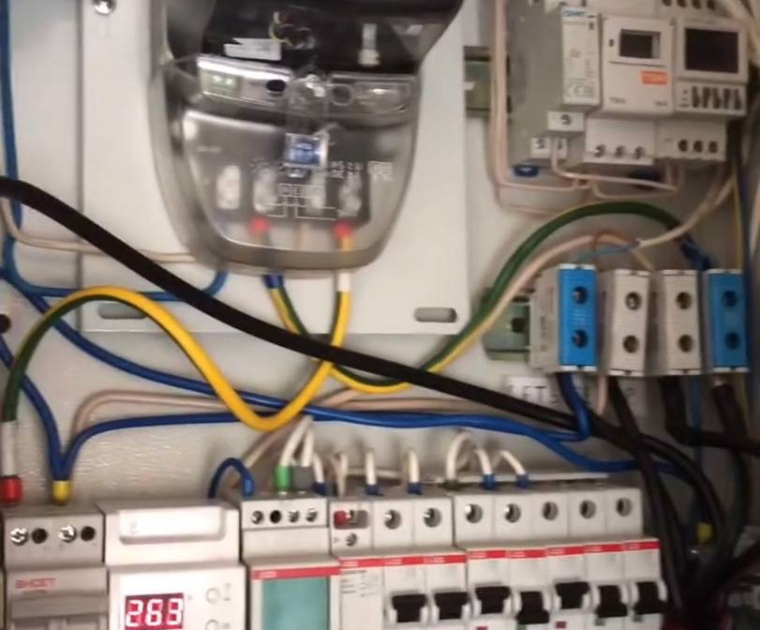 Сборка электрощита 220в для плантации голубики